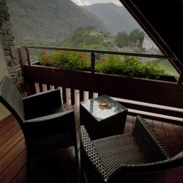 Habitació terrassa amb vistes Hotel La Morera Vàlencia d'Àneu Lleida